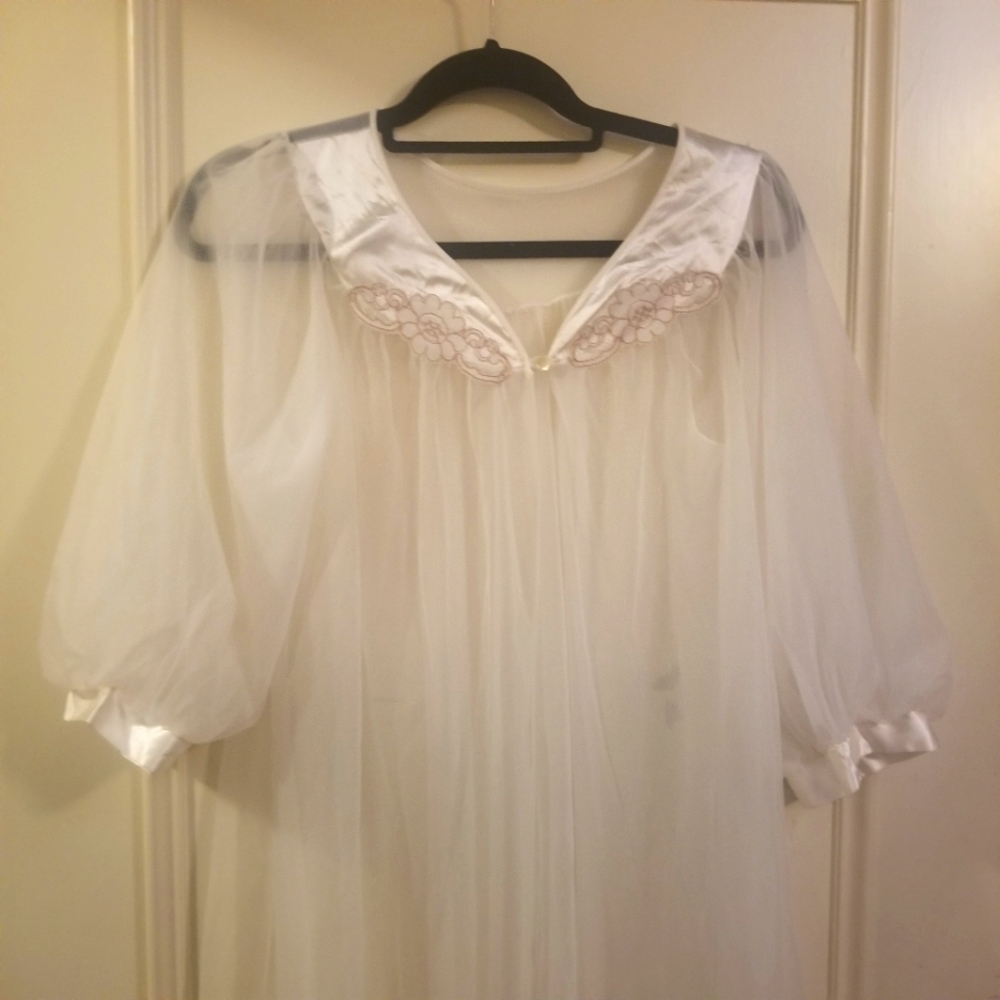 Sheer White Vintage Robe Peignoir Bridal